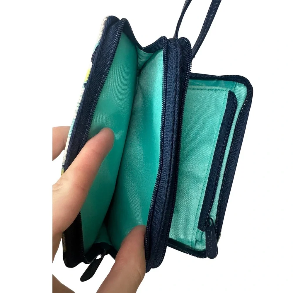 Thirty-One Wrist Wallet Spiral Pattern
